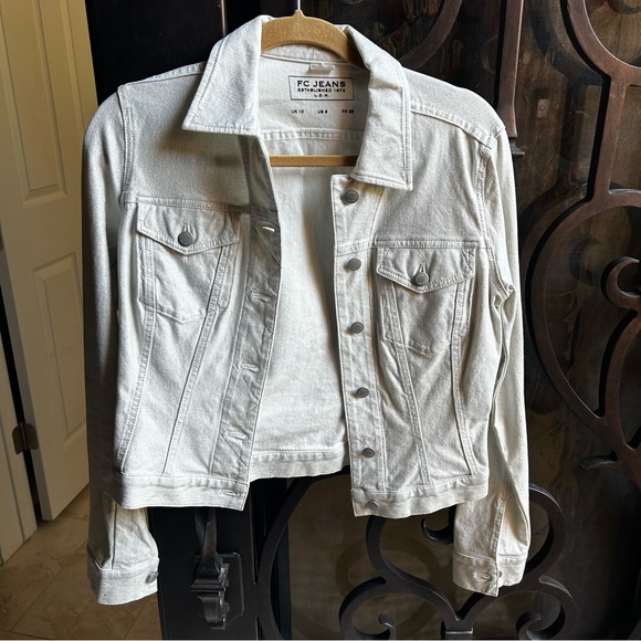 FC Jeans Pearlized Women’s Denim Jacket Women’s Size 6 - Picture 3 of 11